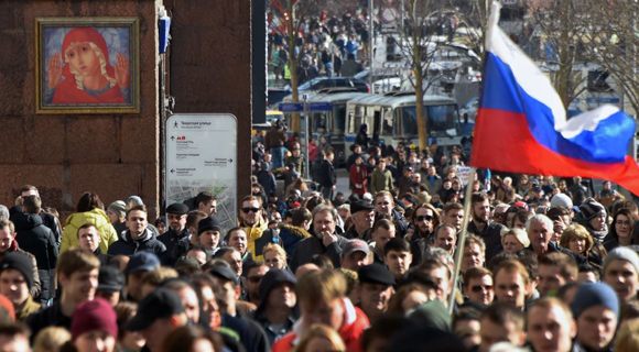 В Кремле считают, что несовершеннолетним протестующим обещали деньги