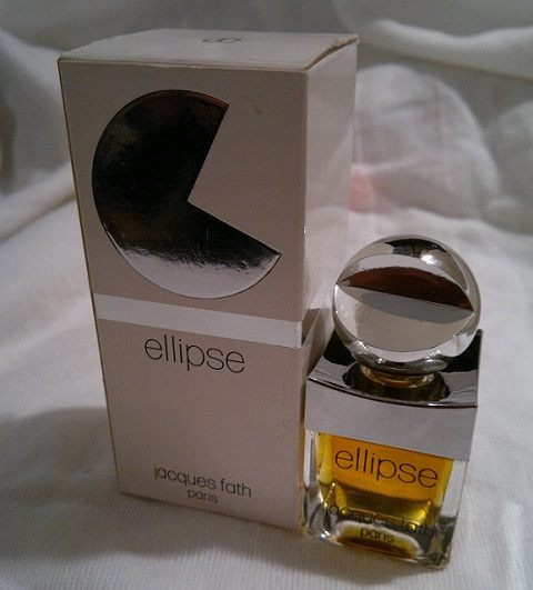 Духи Ellipse имеют шипровый аромат Духи Ellipse имеют шипровый аромат