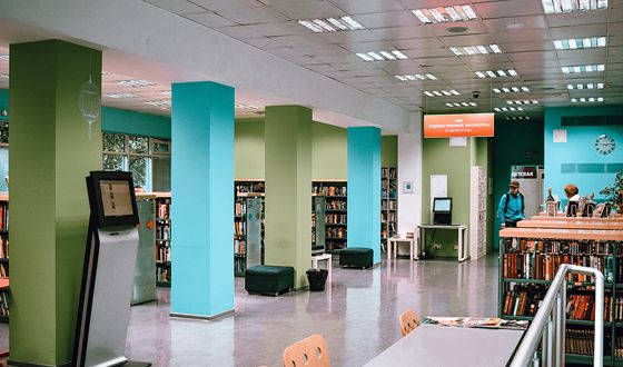Библиотеку для молодежи могут посещать читатели 14-30 лет Библиотеку для молодежи могут посещать читатели 14-30 лет