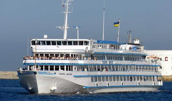 Украинский теплоход направился в Ростов вместо Одессы Украинский теплоход направился в Ростов вместо Одессы