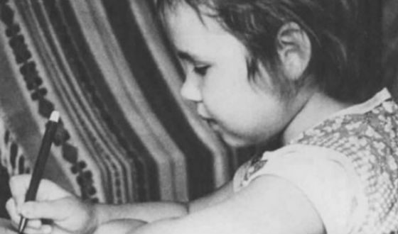 Саша Путря начала рисовать в младенчестве