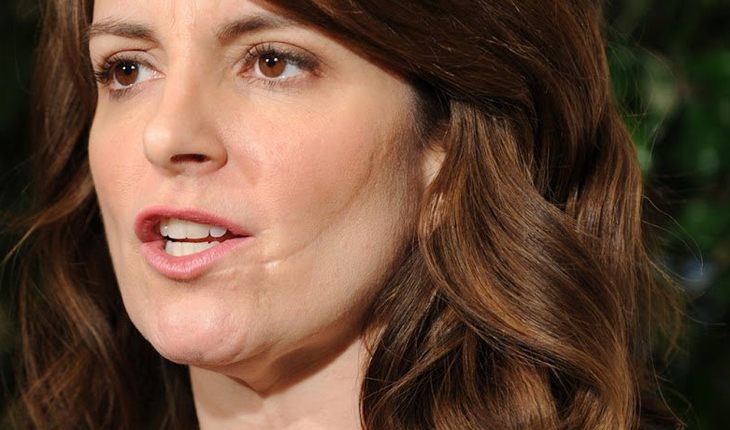 Тина Фей и ее шрам