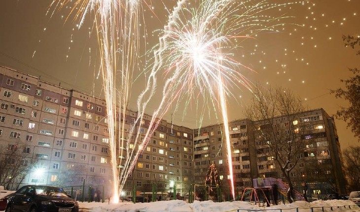 Ракета может залететь в окно и спровоцировать пожар