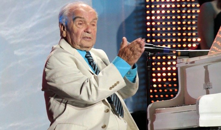На могиле Владимира Шаинского появился оплаченный Пугачевой памятник