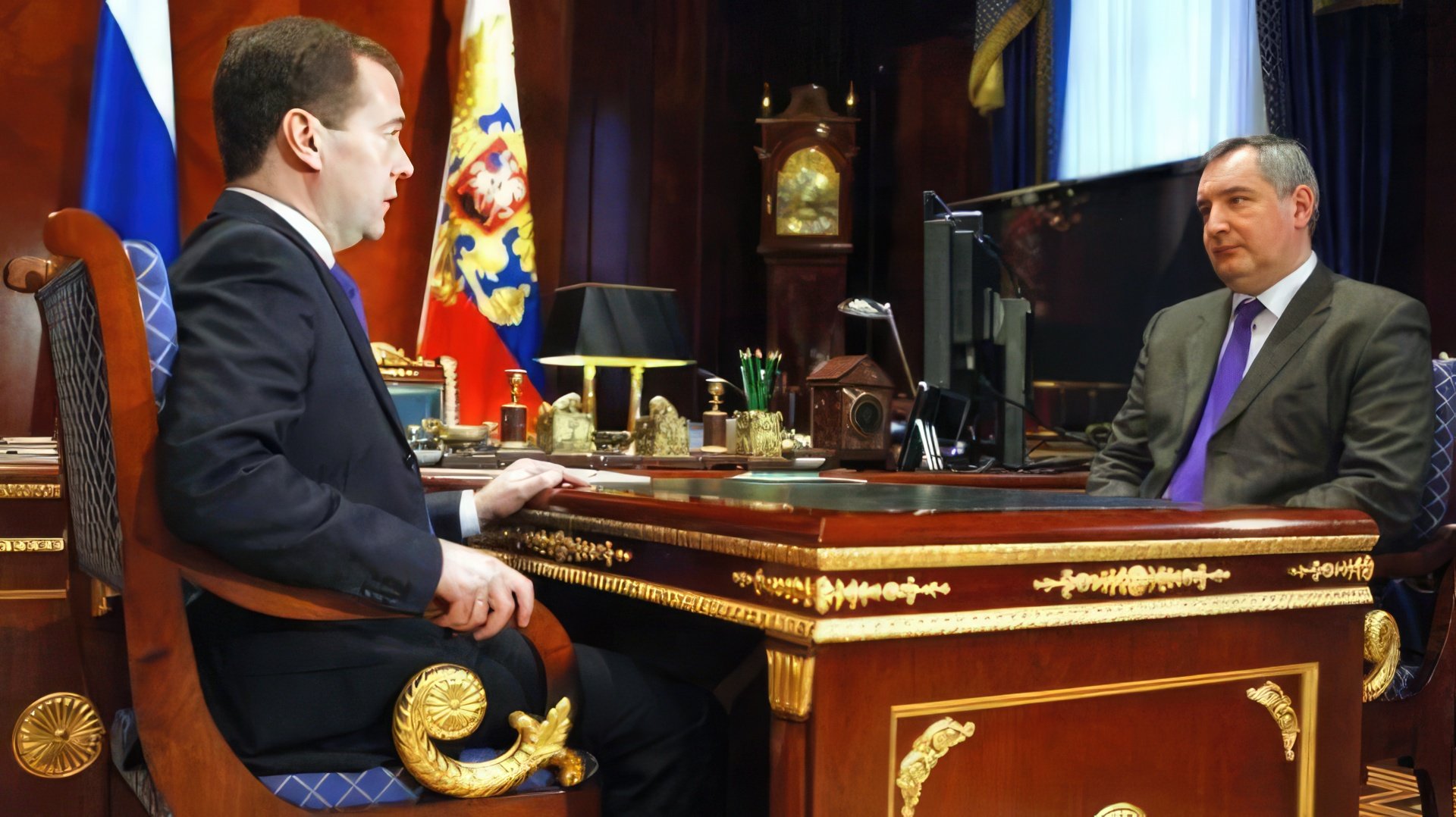 Медведев назначил Рогозина вице-премьером