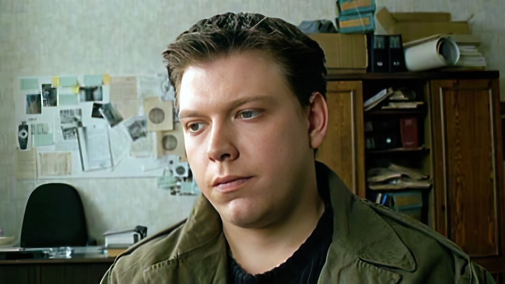 Сергей Лавыгин в фильме «Неуправляемый занос»