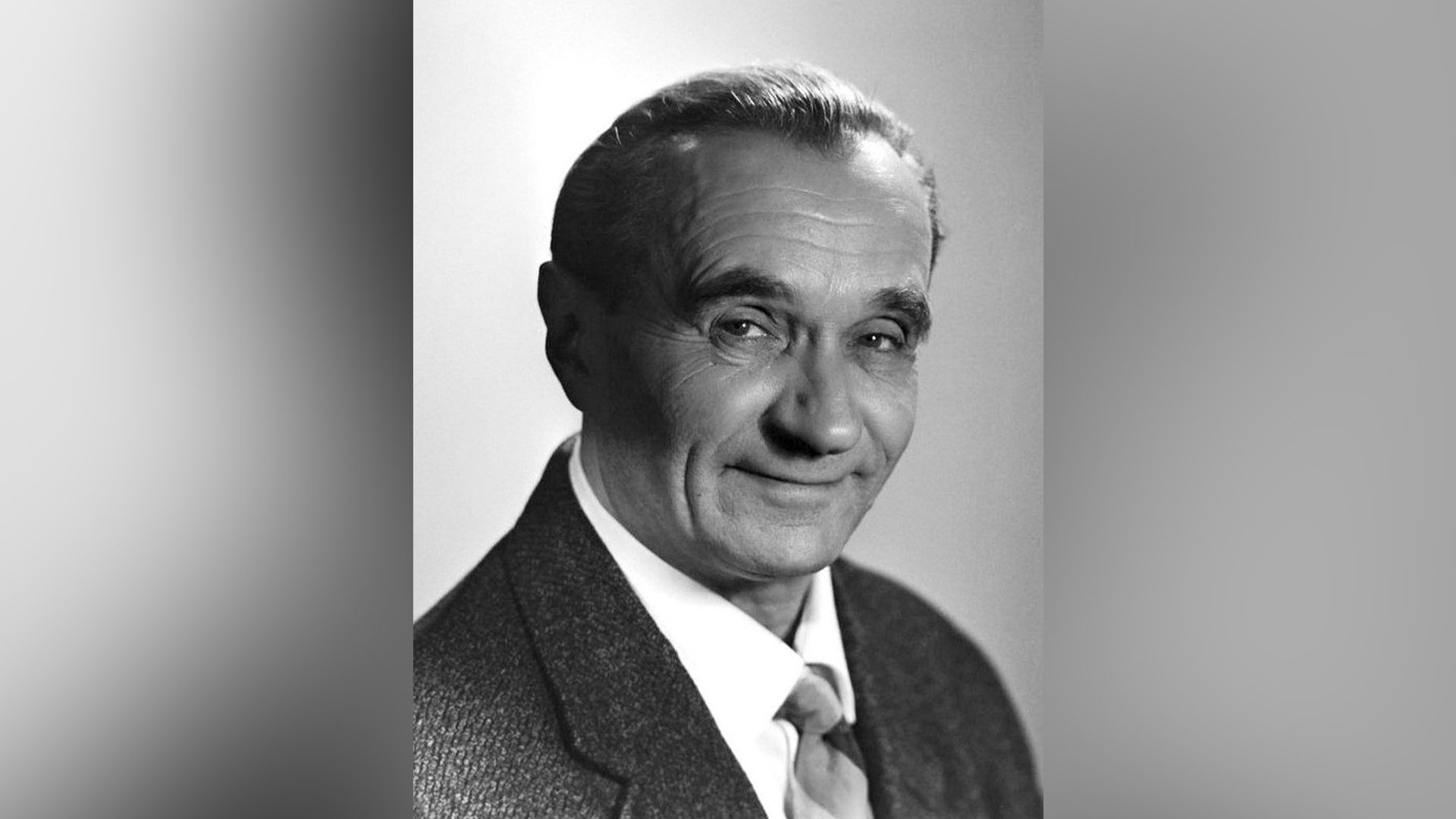 Тайны происхождения: родословная 11 советских актеров с яркой внешностью