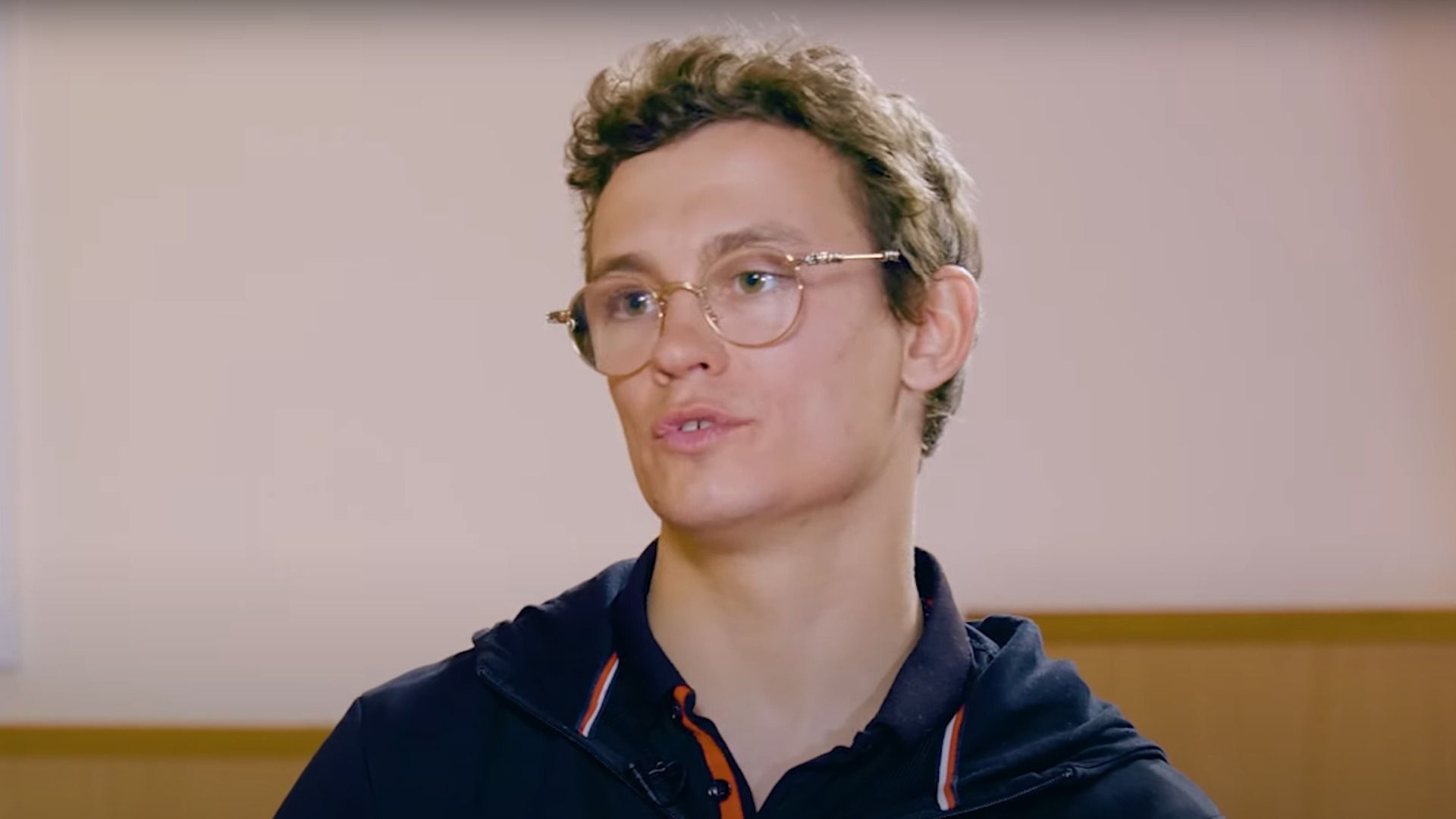 Актер Никита Кологривый признался, что написал в ИВС сказку для дочери