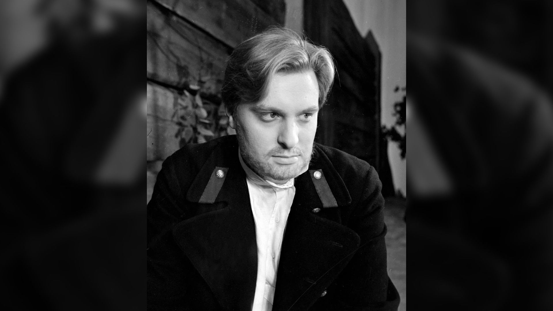 Молодой Олег Басилашвили в постановке «Варвары»