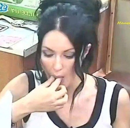 Тру-ля-ля: тот не знает наслажденья, кто селедки не едал! Тру-ля-ля: тот не знает наслажденья, кто селедки не едал!