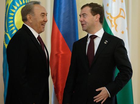 Нурсултан Назарбаев и Дмитрий Медведев Нурсултан Назарбаев и Дмитрий Медведев