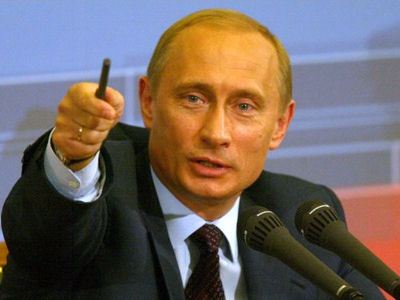 Владимир Путин требует усилить контроль за ставками и комиссиями по кредитам Владимир Путин требует усилить контроль за ставками и комиссиями по кредитам
