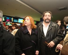 В центре Москвы актер Дмитрий Назаров подрался из-за жены 23.04.2012 В центре Москвы актер Дмитрий Назаров подрался из-за жены 23.04.2012