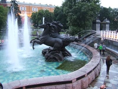 Фонтаны на Манежной площади Фонтаны на Манежной площади