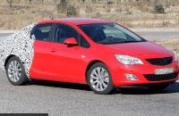 Седан Opel Astra нового поколения предстанет перед зрителями осенью Седан Opel Astra нового поколения предстанет перед зрителями осенью