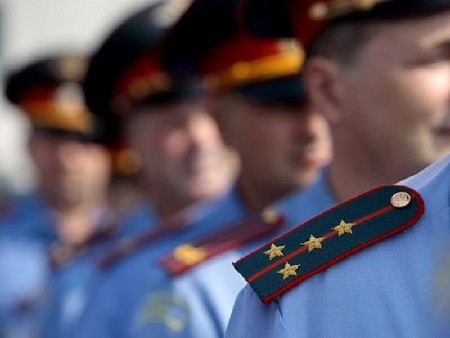 Премию получат сотрудники, обеспечивающие правопорядок во время майских акций в Москве Премию получат сотрудники, обеспечивающие правопорядок во время майских акций в Москве
