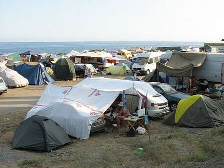 45 детей и 1 взрослый отравились в кемпинге на западном побережье Франции 45 детей и 1 взрослый отравились в кемпинге на западном побережье Франции