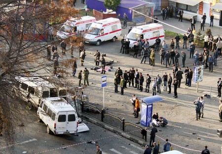 Из-за сообщения о заложенной бомбе эвакуированы все рынки Владикавказа Из-за сообщения о заложенной бомбе эвакуированы все рынки Владикавказа