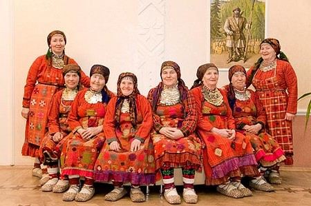 «Бурановских бабушек» наградили орденами Михаила Архангела за вклад в развитие РПЦ «Бурановских бабушек» наградили орденами Михаила Архангела за вклад в развитие РПЦ