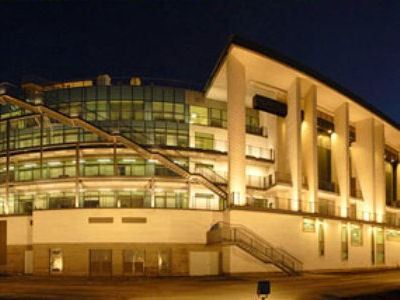 Здание театра