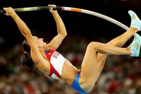 Елена Исинбаева намерена участвовать в Олимпиаде 2016 года. Спортсмена готовится к новым рекордам и хочет уйти с поднятой головой Елена Исинбаева намерена участвовать в Олимпиаде 2016 года. Спортсмена готовится к новым рекордам и хочет уйти с поднятой головой
