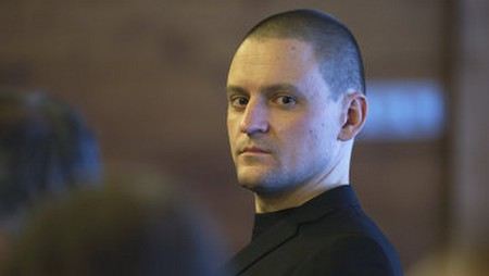 Лидера «Левого фронта» Сергея Удальцова задержали и не пустили на заседание по делу Pussy Riot Лидера «Левого фронта» Сергея Удальцова задержали и не пустили на заседание по делу Pussy Riot