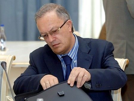 Сергей Павленко покинул пост руководителя Росфиннадзора, собирает чемоданы и отправляется на новую работу Сергей Павленко покинул пост руководителя Росфиннадзора, собирает чемоданы и отправляется на новую работу