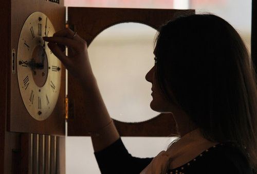 Россияне нервничают из-за перевода стрелок часов Россияне нервничают из-за перевода стрелок часов