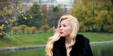 Дочь Анастасии Завортнюк вызвала неудомение у публики своей ролью в нецензурном клипе школьника из Пензы. Дочь Анастасии Завортнюк вызвала неудомение у публики своей ролью в нецензурном клипе школьника из Пензы.