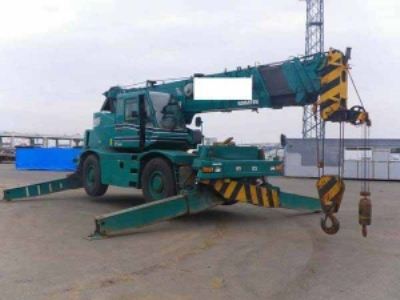 Кран Komatsu_ Кран Komatsu_