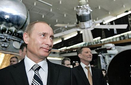 Владимир Путин пригласил к сотрудничеству по системе ГЛОНАСС страны СНГ. Владимир Путин пригласил к сотрудничеству по системе ГЛОНАСС страны СНГ.
