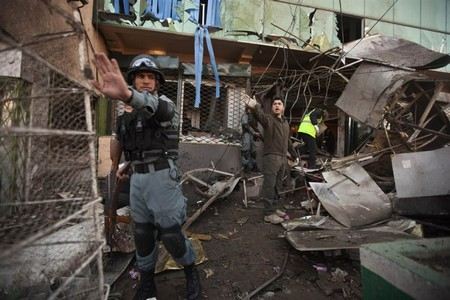 В Афганистане попытались взорвать главу национальной безопасности В Афганистане попытались взорвать главу национальной безопасности