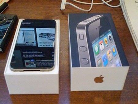 Минкультуры закупит iPhone 4S на 500 тысяч рублей.