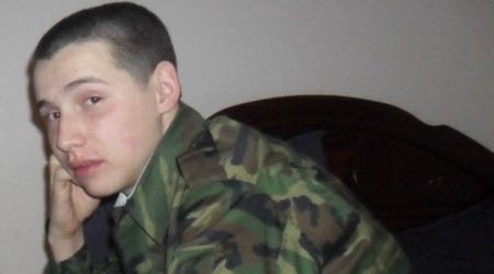 В Казахстане к пожизненному заключению приговорили Владислава Челаха, который убил 14 пограничников и егеря. В Казахстане к пожизненному заключению приговорили Владислава Челаха, который убил 14 пограничников и егеря.