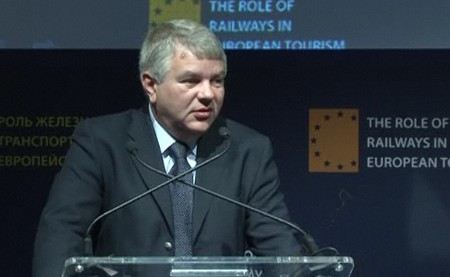Алексея Мешкова освободили от должности посла России в Италии. Алексея Мешкова освободили от должности посла России в Италии.