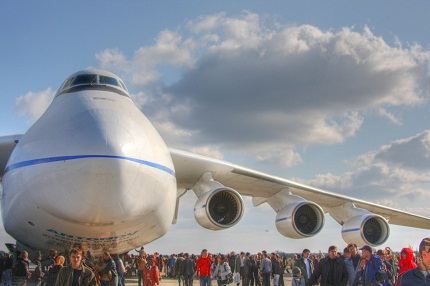 Тяжеловес среди самолётов Тяжеловес среди самолётов