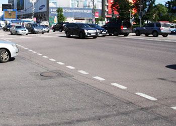 В Москве будут строить дороги из автошин В Москве будут строить дороги из автошин