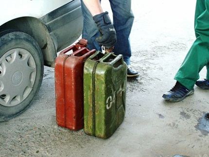 Самый дешёвый бензин продаётся в Азербайджане Самый дешёвый бензин продаётся в Азербайджане