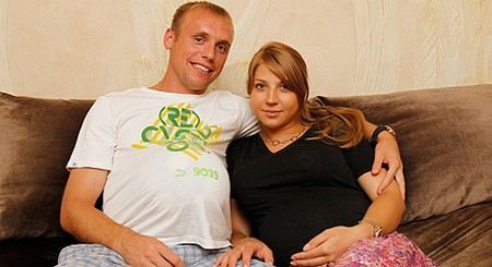 Денис Глушаков с женой Денис Глушаков с женой