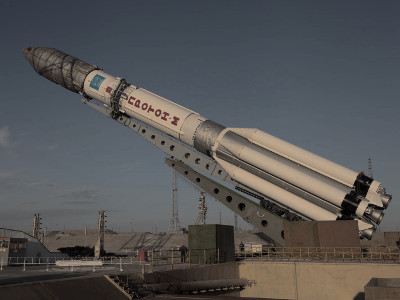 Ракета «Протон-М» должна была доставить на орбиту три спутника «Глонасс» Ракета «Протон-М» должна была доставить на орбиту три спутника «Глонасс»