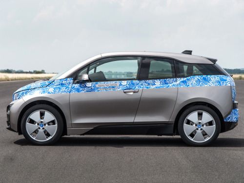 Шпионский снимок нового BMW i3: в профиль Шпионский снимок нового BMW i3: в профиль