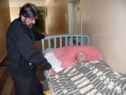 Места в больницах Владивостока часто хватает не всем Места в больницах Владивостока часто хватает не всем