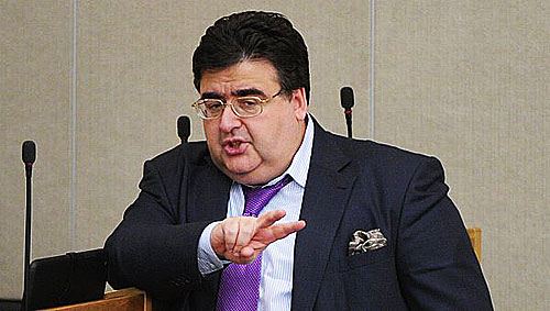 Глава комитета по информполитике Алексей Митрофанов Глава комитета по информполитике Алексей Митрофанов