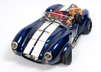 Легендарный автомобиль Shelby Cobra 427 был выпущен в виде электромобиля для детей Легендарный автомобиль Shelby Cobra 427 был выпущен в виде электромобиля для детей