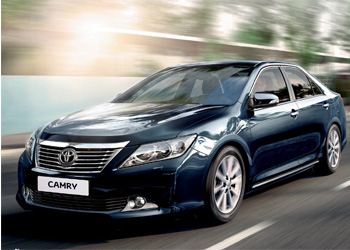 Российские дилеры уже получили первые варианты обновленного седана Toyota Camry Российские дилеры уже получили первые варианты обновленного седана Toyota Camry