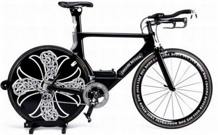 Самые дорогие велосипеды отличаются смелым дизайном, например, Chrome Hearts x Cervelo Bike Самые дорогие велосипеды отличаются смелым дизайном, например, Chrome Hearts x Cervelo Bike