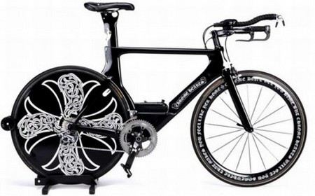 Самые дорогие велосипеды отличаются смелым дизайном, например, Chrome Hearts x Cervelo Bike