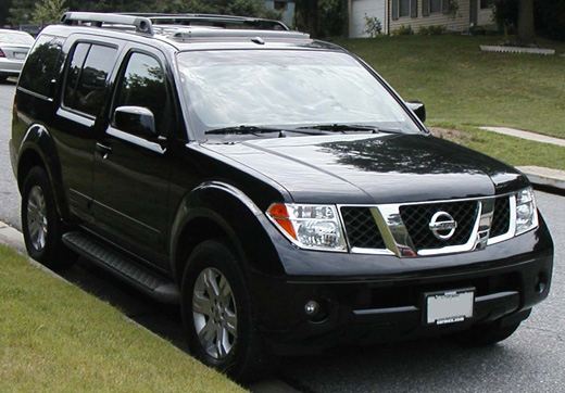 Автомобиль Nissan Pathfinder Автомобиль Nissan Pathfinder