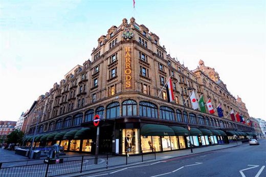 Здание универмага Harrods, Лондон Здание универмага Harrods, Лондон