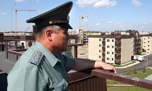 Многие военнослужащие ждут жилье в течение пяти и более лет Многие военнослужащие ждут жилье в течение пяти и более лет